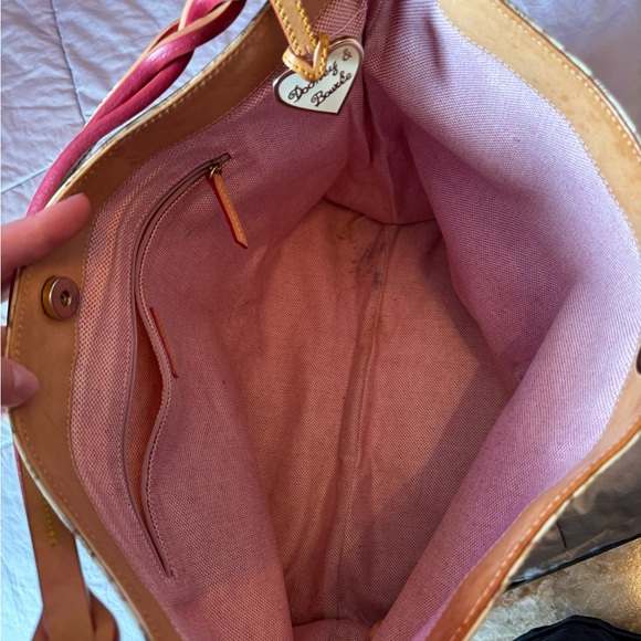 Authentic Dooney and Bourke! - Picture 3 of 5